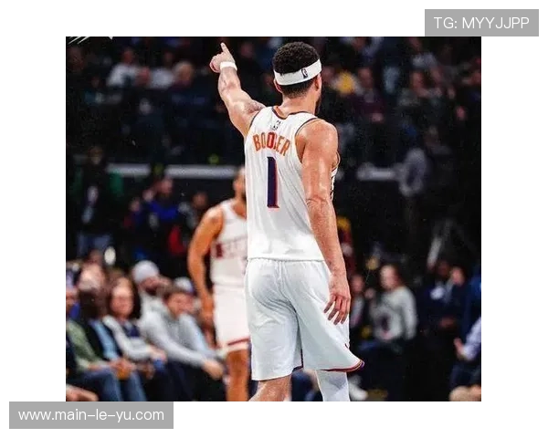 独行侠114-123不敌太阳，布克26分阿伦23分