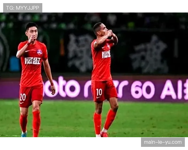 通讯:保级大战白热化,四队分差仅在一场之内 通讯:保级大战白热化,四队分差仅在一场之内